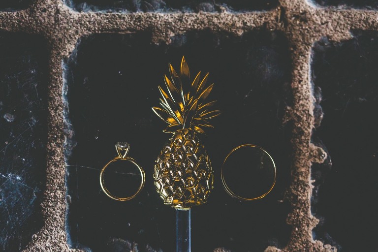 wedding rings photography